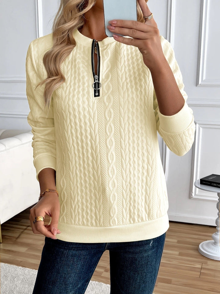 Angelica Zipper Sweatshirt – Stylish & Comfy