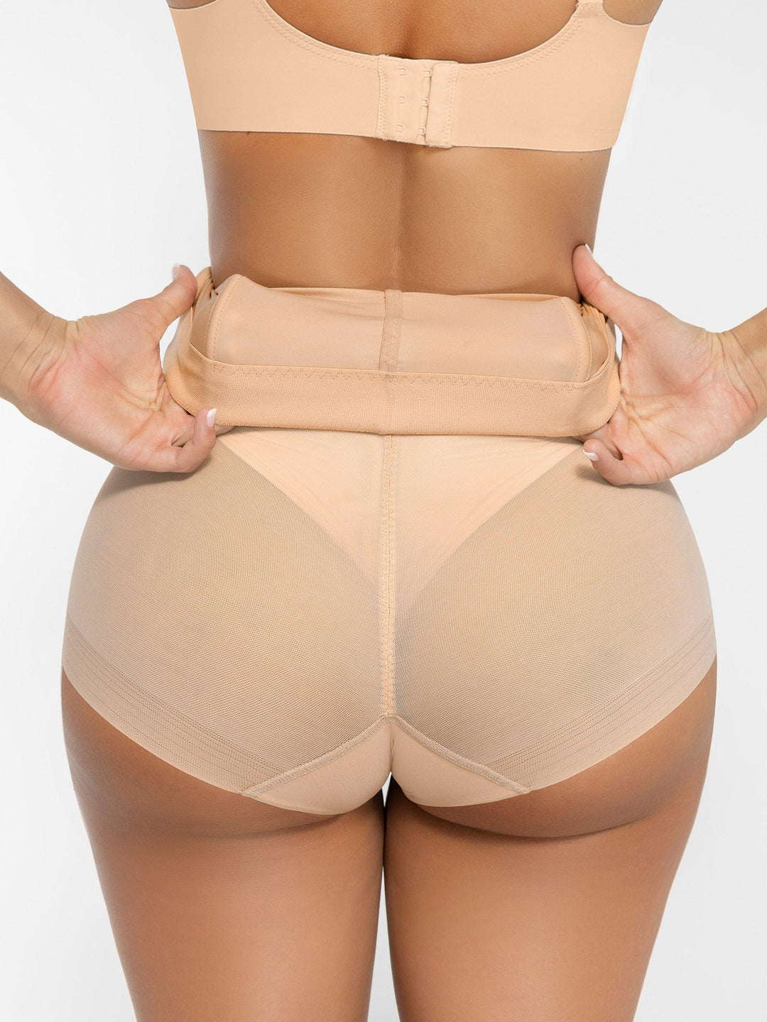 The Sculpting Brief-Avelisse
